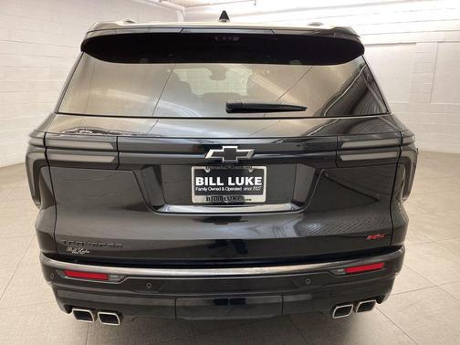 Mosaic Black Metallic 2025 Chevrolet Traverse RS