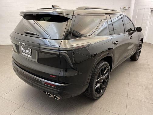 Mosaic Black Metallic 2025 Chevrolet Traverse RS
