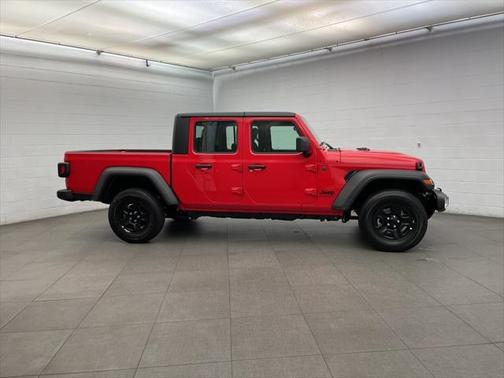 2025 Jeep Gladiator Sport
