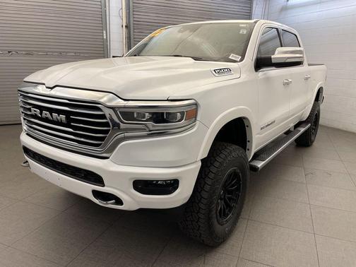 Bright White Clearcoat 2022 RAM 1500 Longhorn
