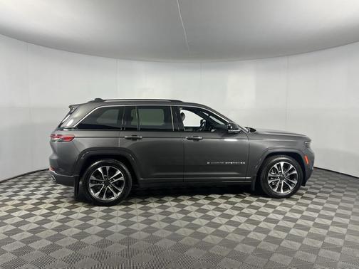 2022 Jeep Grand Cherokee 4xe Overland