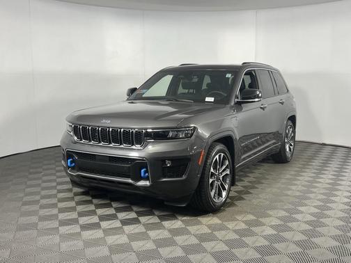 2022 Jeep Grand Cherokee 4xe Overland