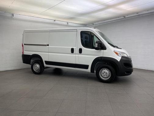 2026 RAM ProMaster 1500 Low Roof