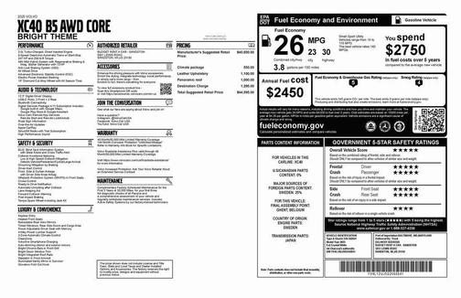 2025 Volvo XC40 B5 Core Bright Theme