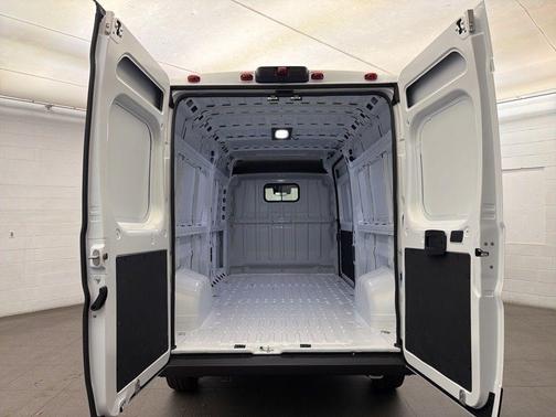 2026 RAM ProMaster 2500 Tradesman