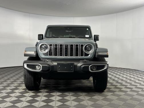 2024 Jeep Wrangler 4-Door Sahara 4x4