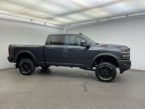 2025 RAM 2500 Tradesman Crew Cab 4x4 6'4' Box