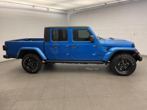 2025 Jeep Gladiator Willys