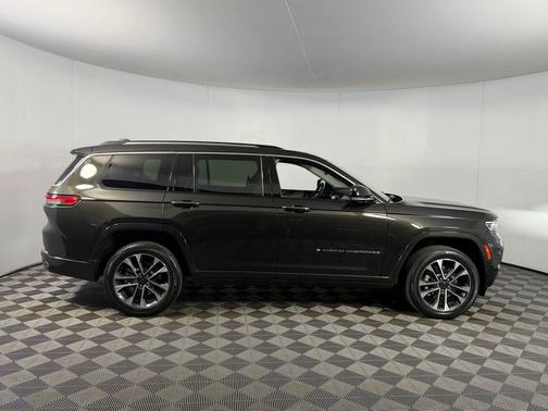 Rocky Mountain Pearlcoat 2023 Jeep Grand Cherokee L Overland