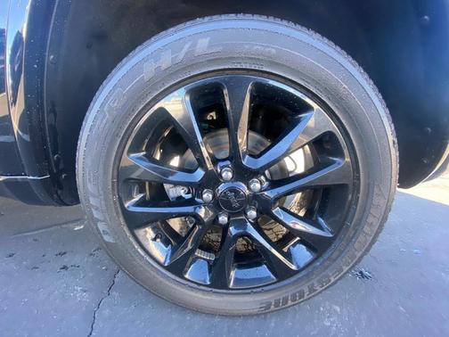 Photo 5 of 24 of 2020 Jeep Grand Cherokee Altitude