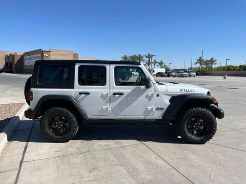 2025 Jeep Wrangler 4xe Willys