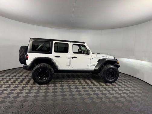 2025 Jeep Wrangler 4xe Willys