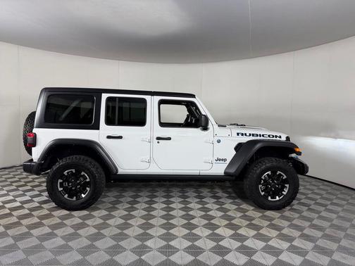 Bright White Clearcoat 2024 Jeep Wrangler 4xe Rubicon