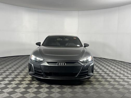 2023 Audi e-tron GT Premium Plus quattro