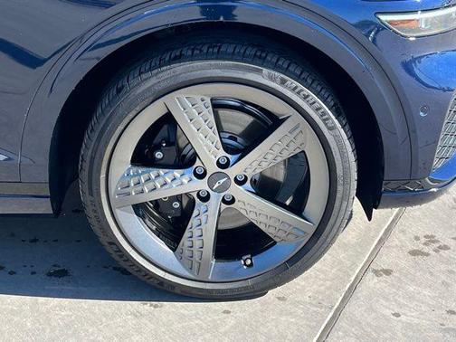 2023 Genesis GV70 2.5T AWD