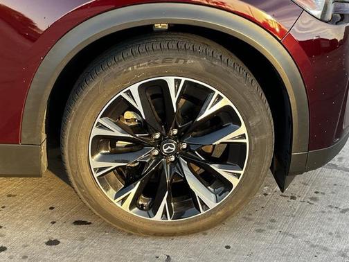 2024 Mazda CX-90 PHEV Premium Plus