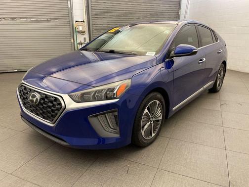 2022 Hyundai IONIQ Plug-In Hybrid Limited