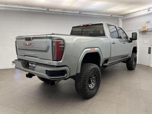 2025 GMC Sierra 2500 AT4