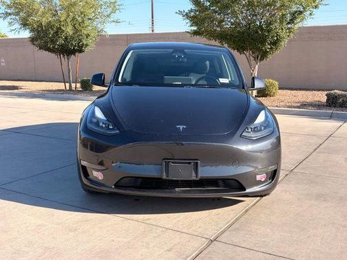 Pearl White Multi-Coat 2024 Tesla Model Y Long Range Dual Motor All-Wheel Drive