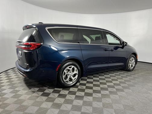 2024 Chrysler Pacifica Limited