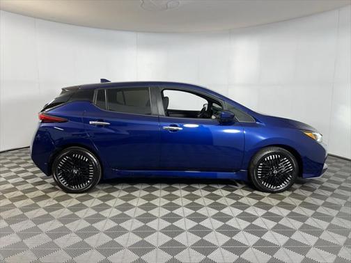 2024 Nissan Leaf SV PLUS