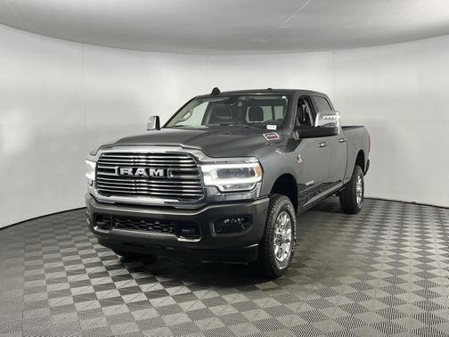 2024 RAM 2500 Laramie Crew Cab 4x4 6'4' Box