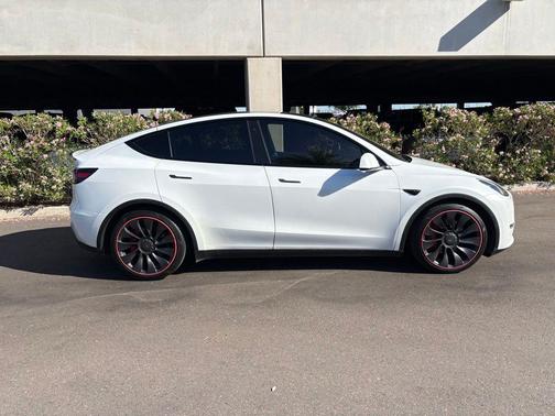 2022 Tesla Model Y Performance Dual Motor All-Wheel Drive