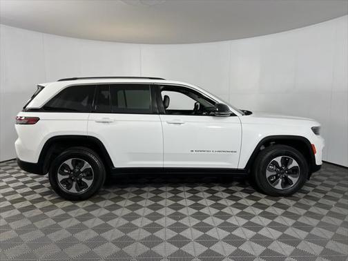 2022 Jeep Grand Cherokee 4xe Base