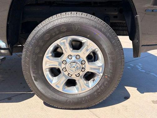 Diamond Black 2025 RAM 2500 Big Horn Crew Cab 4x4 6'4' Box