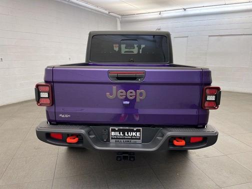 2026 Jeep Gladiator Mojave 4x4
