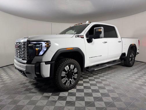 Summit White 2024 GMC Sierra 3500 Denali