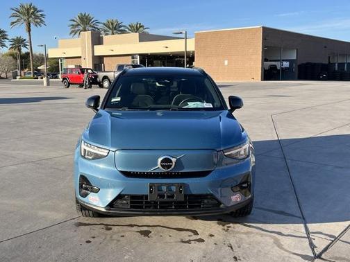 2023 Volvo XC40 Recharge Pure Electric Twin Plus