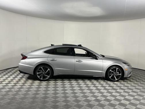 2023 Hyundai SONATA SEL Plus