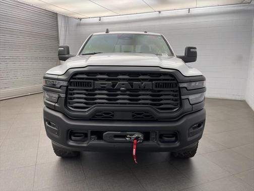 2025 RAM 2500 Tradesman Crew Cab 4x4 6'4' Box