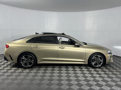 2022 Kia K5 EX