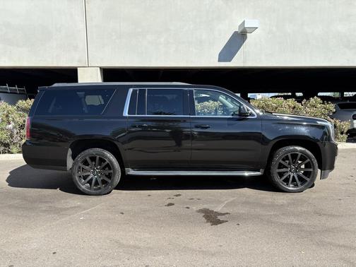 2020 GMC Yukon XL SLT Standard Edition