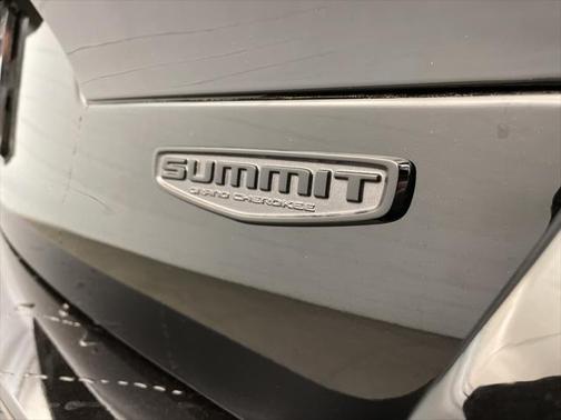 2025 Jeep Grand Cherokee L Summit Reserve