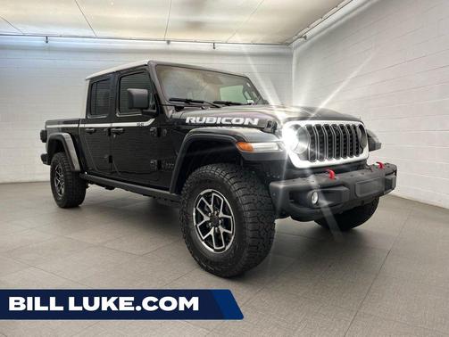 Black Clearcoat 2026 Jeep Gladiator Rubicon