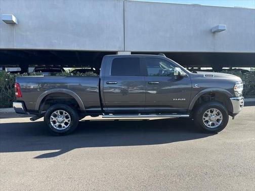 2022 RAM 2500 Laramie Crew Cab 4x4 6'4' Box