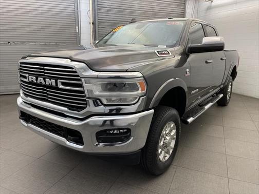 2022 RAM 2500 Laramie Crew Cab 4x4 6'4' Box