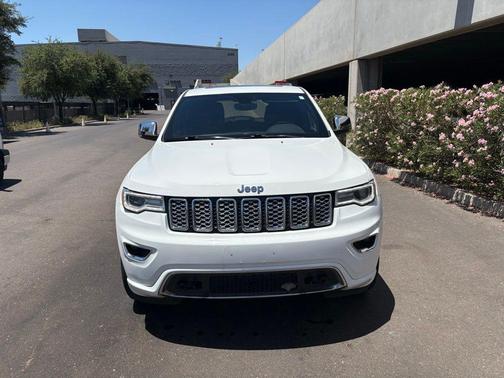 Bright White Clearcoat 2019 Jeep Grand Cherokee Overland
