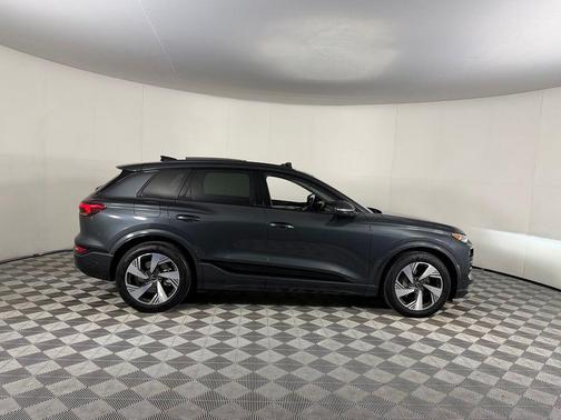 Manhattan Gray Metallic 2025 Audi Q6 e-tron Prestige quattro