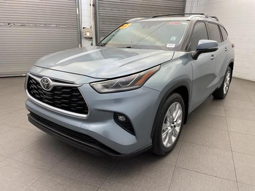 2023 Toyota Highlander Limited