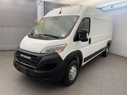 Bright White Clearcoat 2023 RAM ProMaster 2500 High Roof