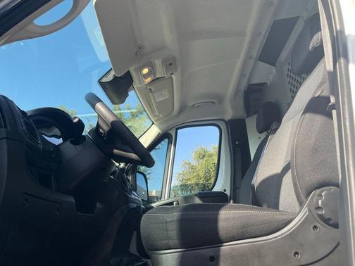 Bright White Clearcoat 2023 RAM ProMaster 2500 High Roof