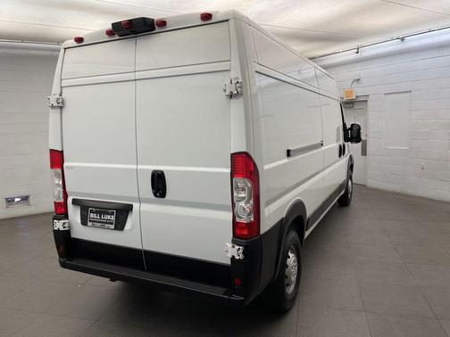 Bright White Clearcoat 2023 RAM ProMaster 2500 High Roof