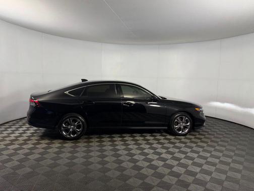 Crystal Black Pearl 2024 Honda Accord EX