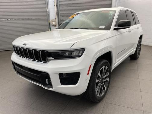 2022 Jeep Grand Cherokee Overland