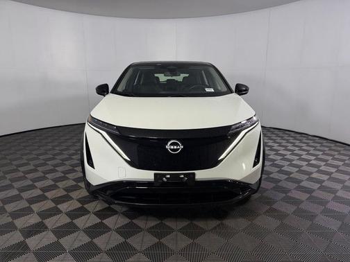 White 2023 Nissan ARIYA ENGAGE