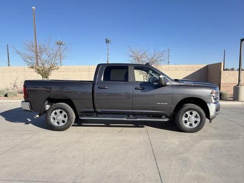 2025 RAM 2500 Big Horn Crew Cab 4x4 6'4' Box